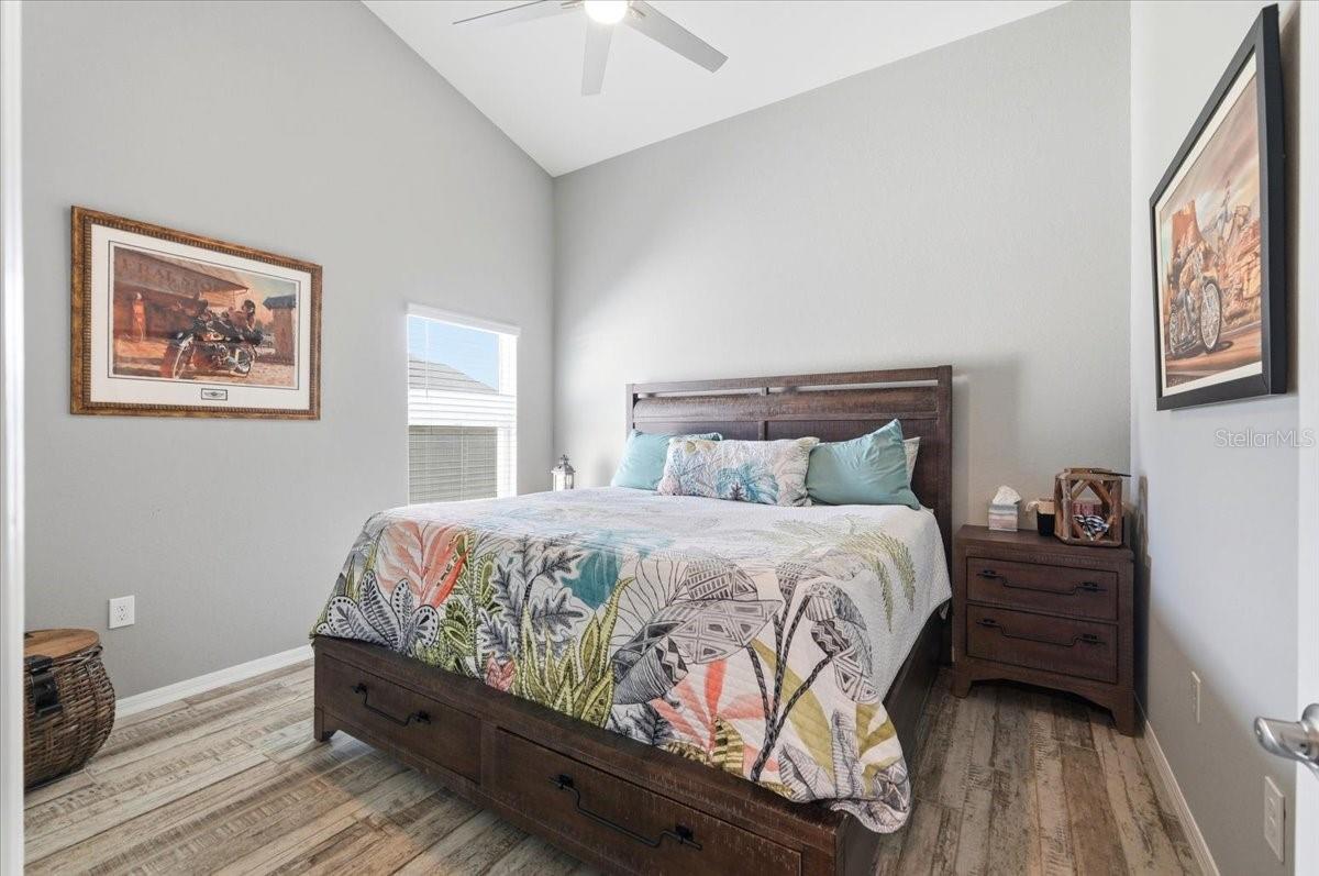 HUNTERS CROSSING PH 4 - Residential
