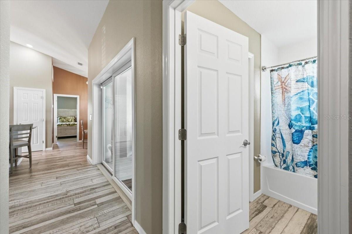 HUNTERS CROSSING PH 4 - Residential