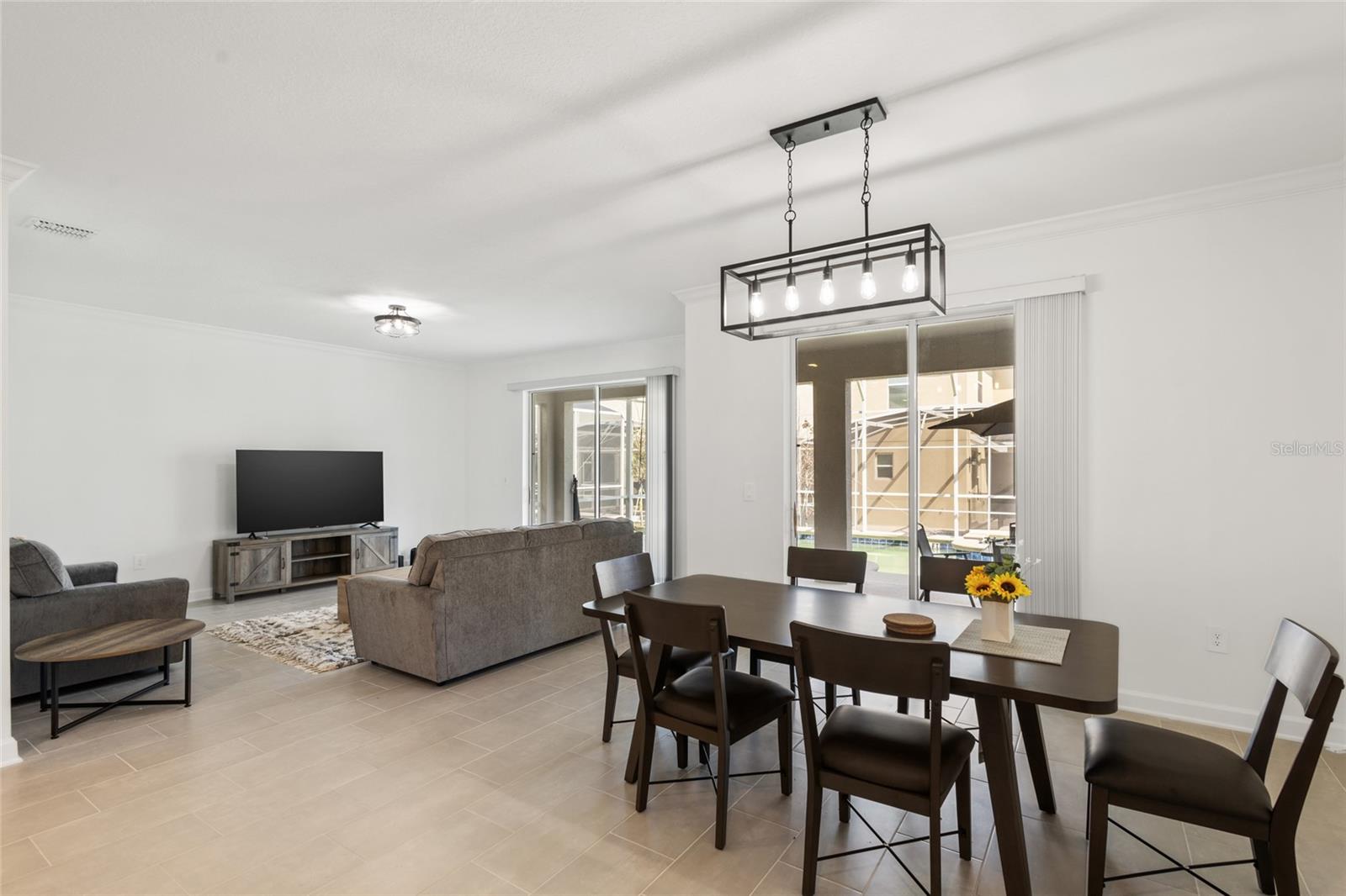 FOX NORTH - Residential Lease