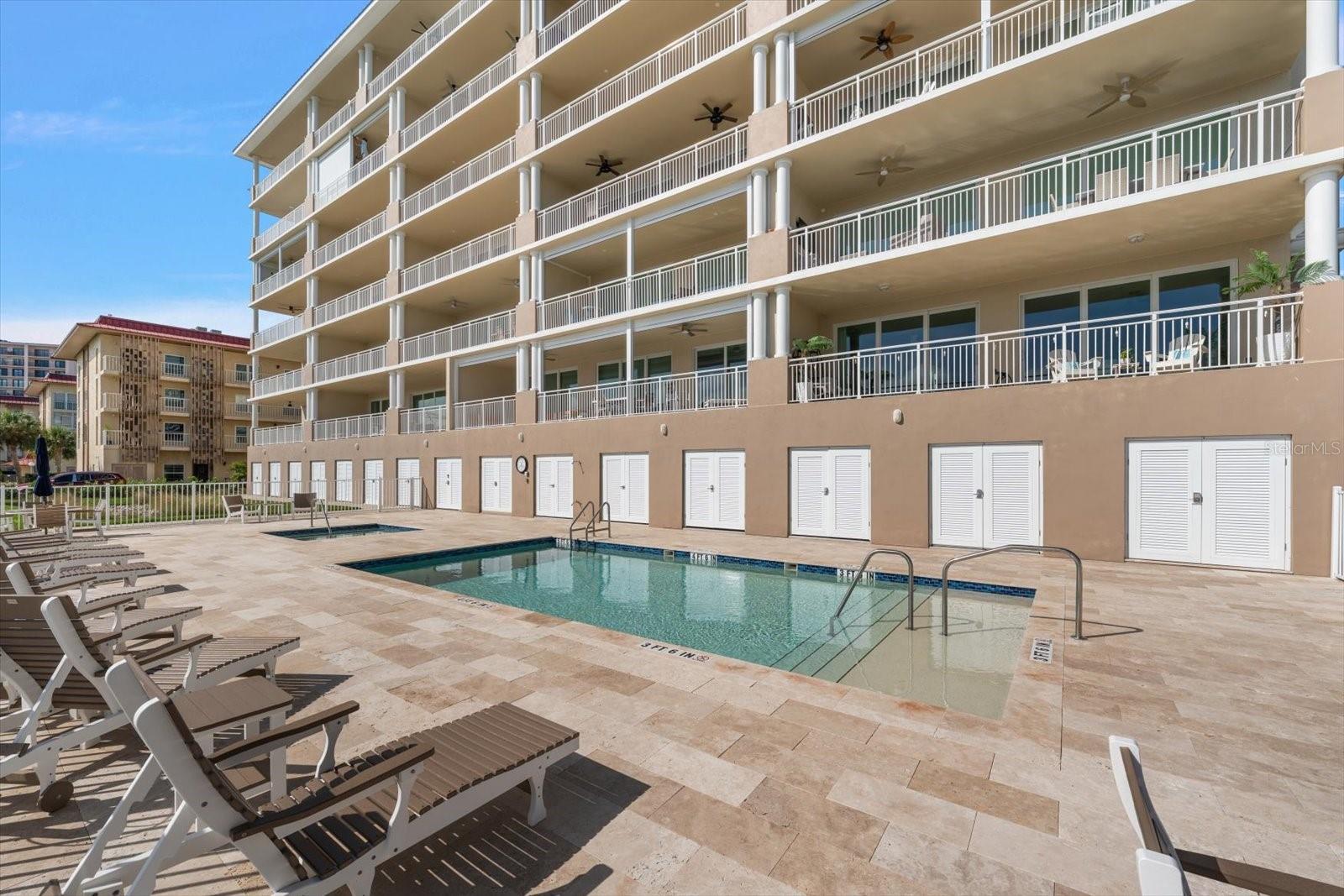 DOLPHIN HARBOUR CONDO - Residential