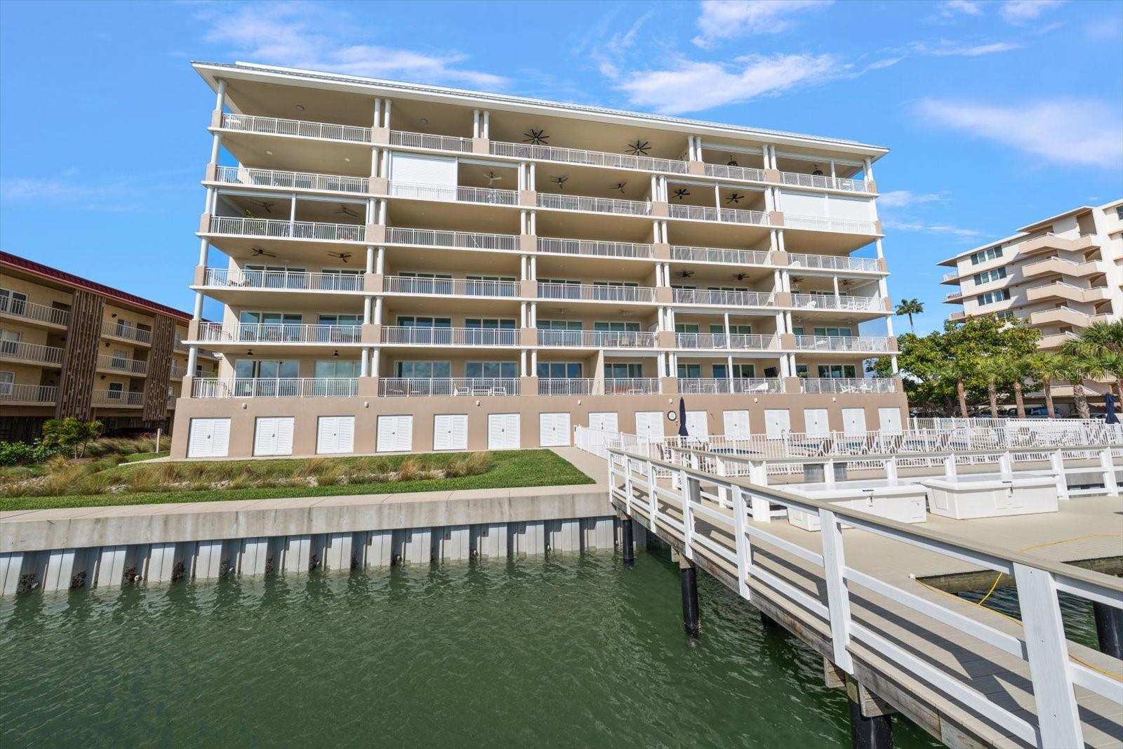 DOLPHIN HARBOUR CONDO - Residential