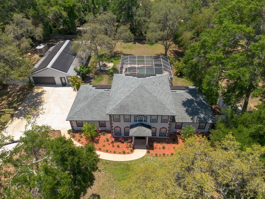 5305 LENOIR COURT