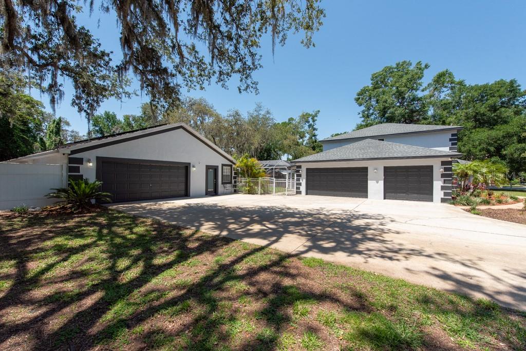 5305 LENOIR COURT