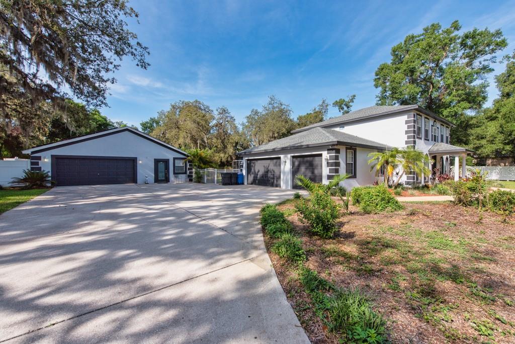 5305 LENOIR COURT