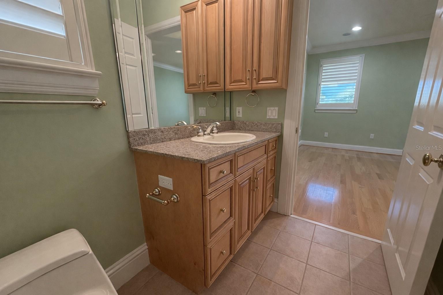 DAVIS ISLANDS PB10 PG52 TO 57 - Residential