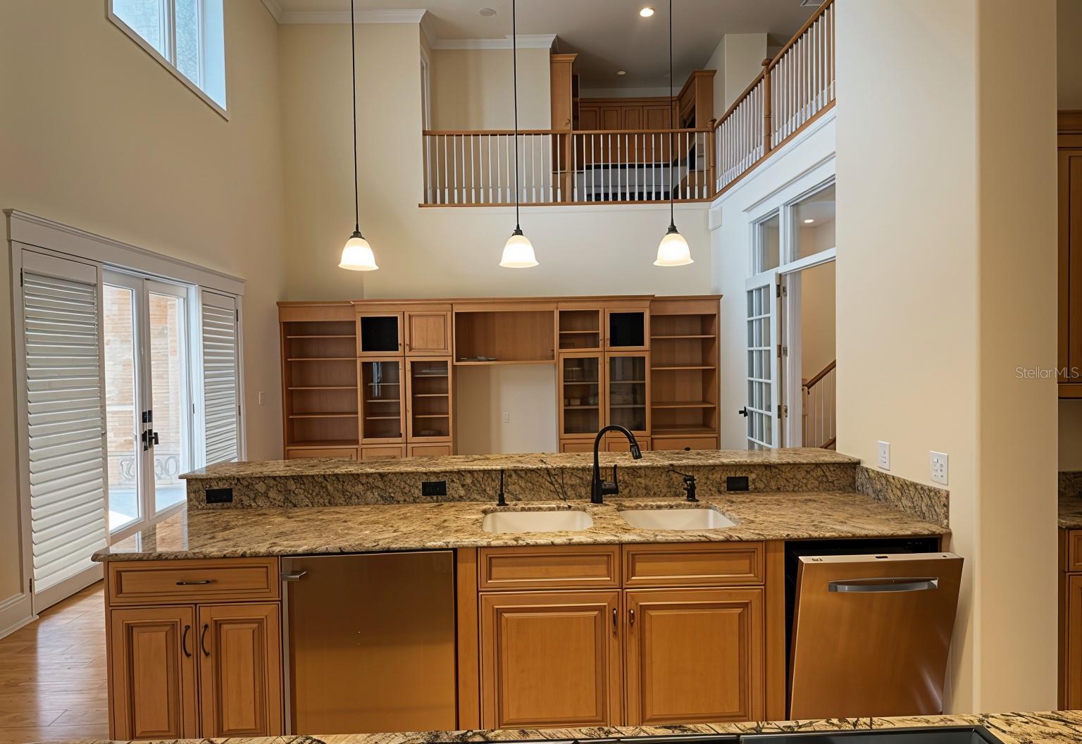 DAVIS ISLANDS PB10 PG52 TO 57 - Residential