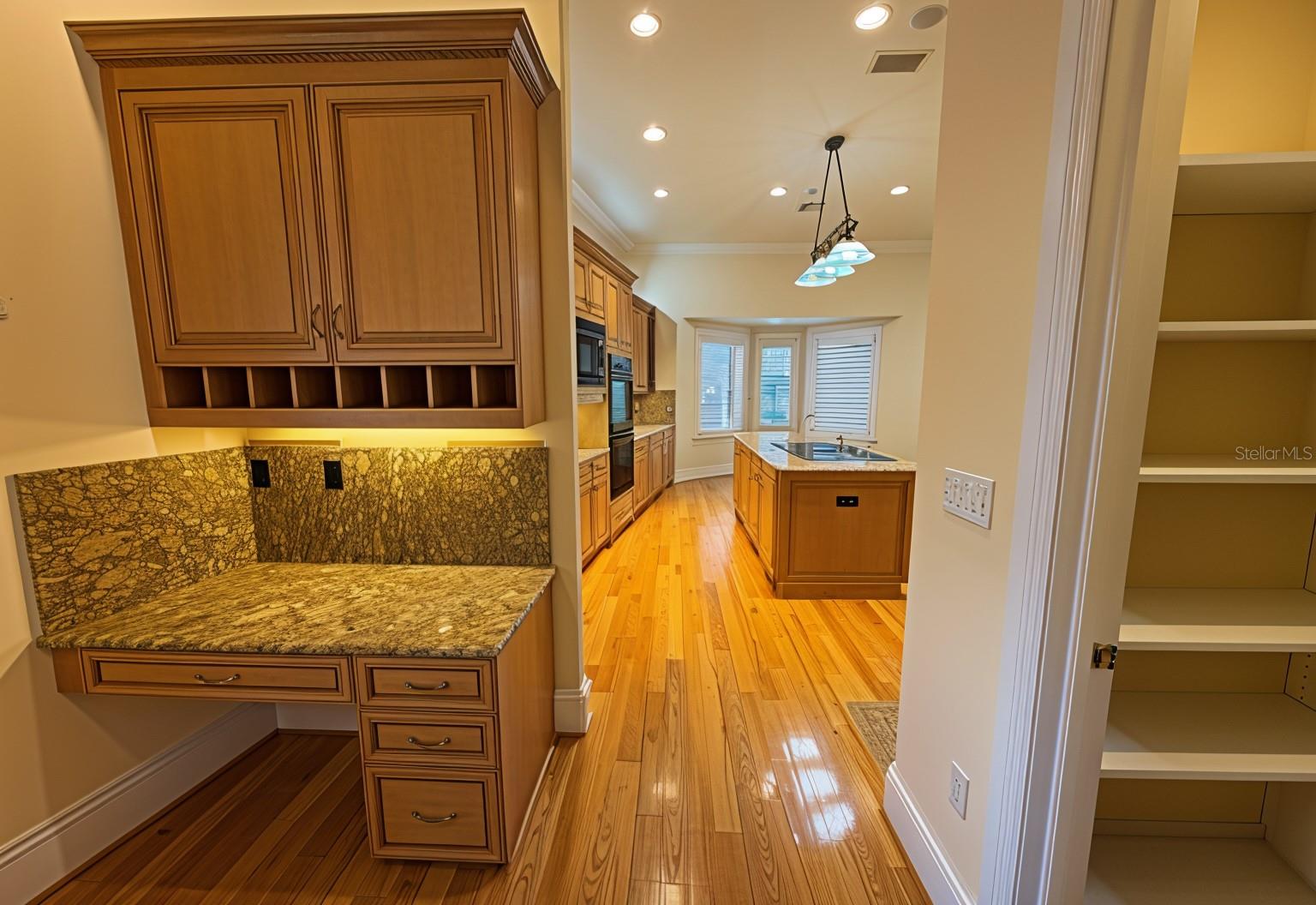 DAVIS ISLANDS PB10 PG52 TO 57 - Residential