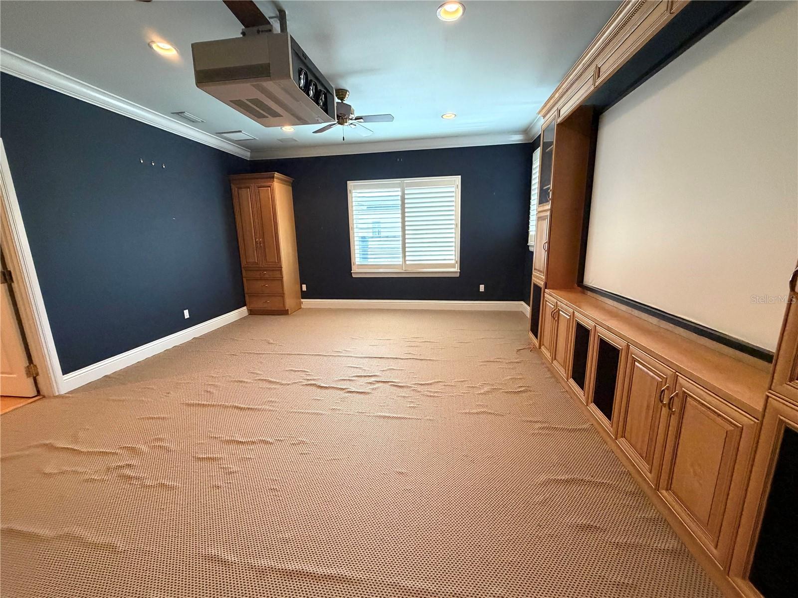 DAVIS ISLANDS PB10 PG52 TO 57 - Residential