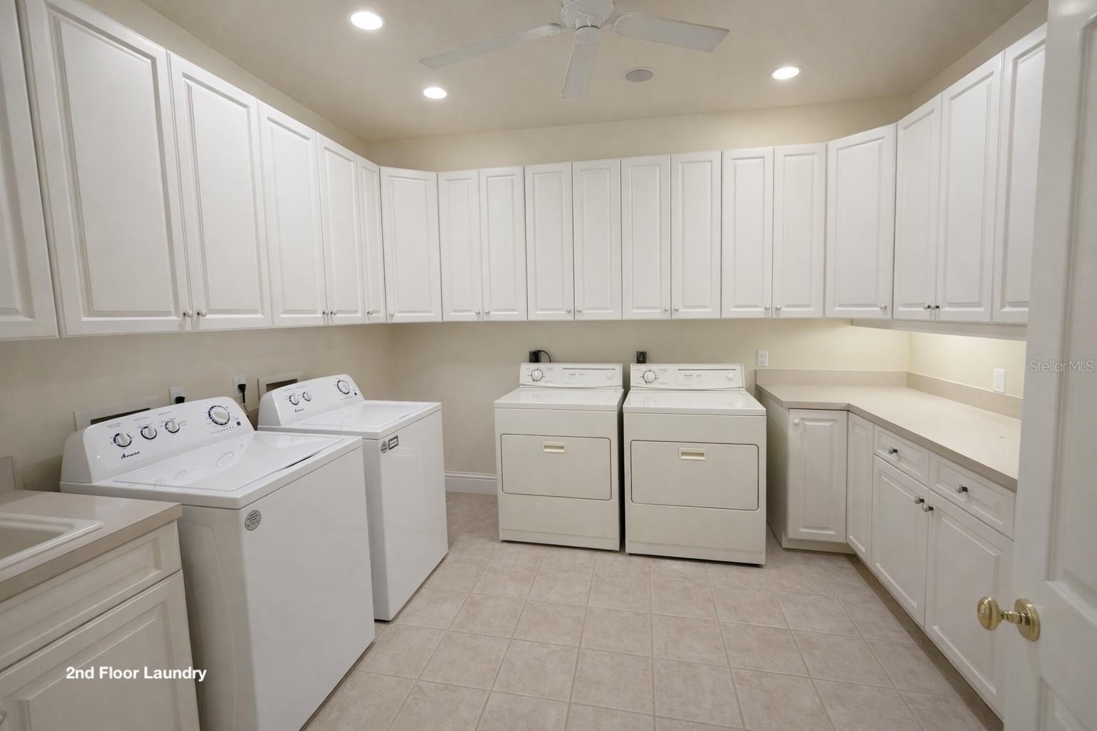 DAVIS ISLANDS PB10 PG52 TO 57 - Residential