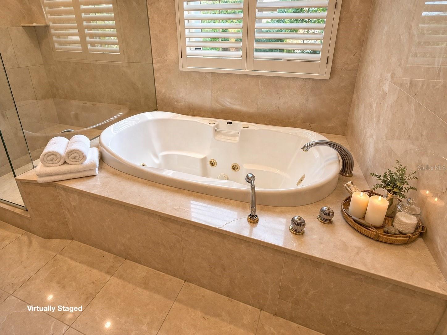 DAVIS ISLANDS PB10 PG52 TO 57 - Residential