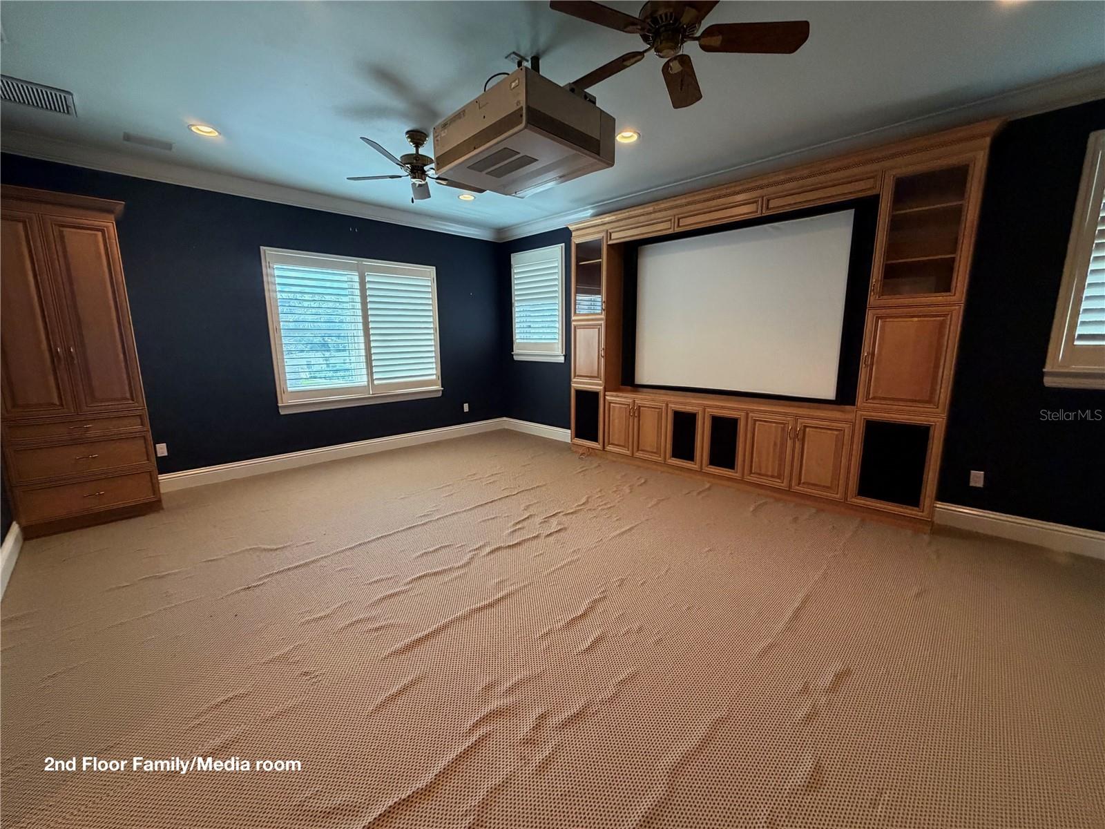 DAVIS ISLANDS PB10 PG52 TO 57 - Residential