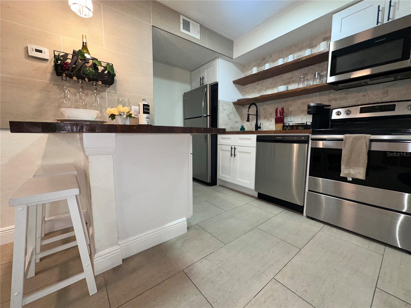 VILLAS DEL SOL AT KISSIMMEE CONDO - Residential Lease