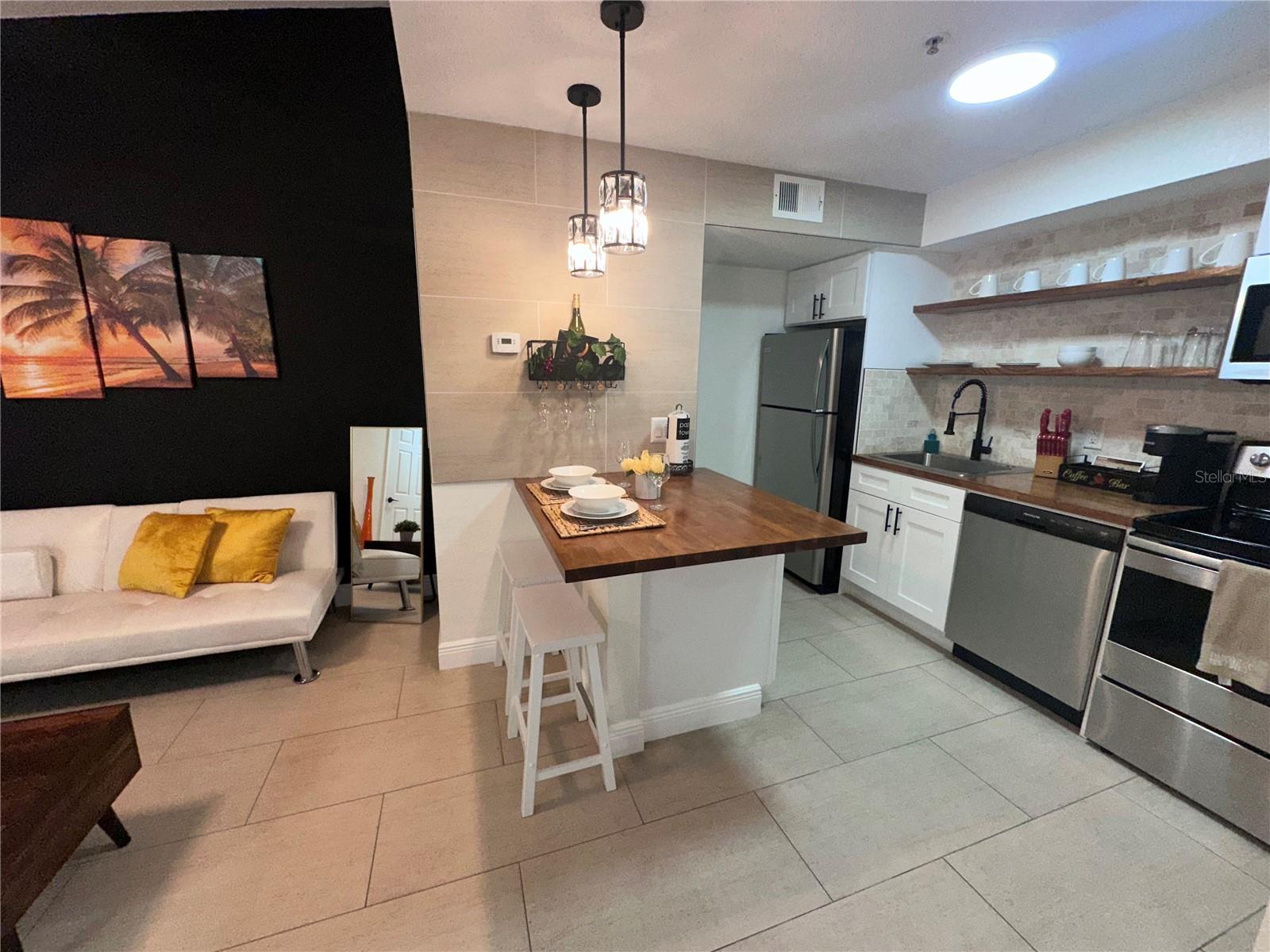 VILLAS DEL SOL AT KISSIMMEE CONDO - Residential Lease