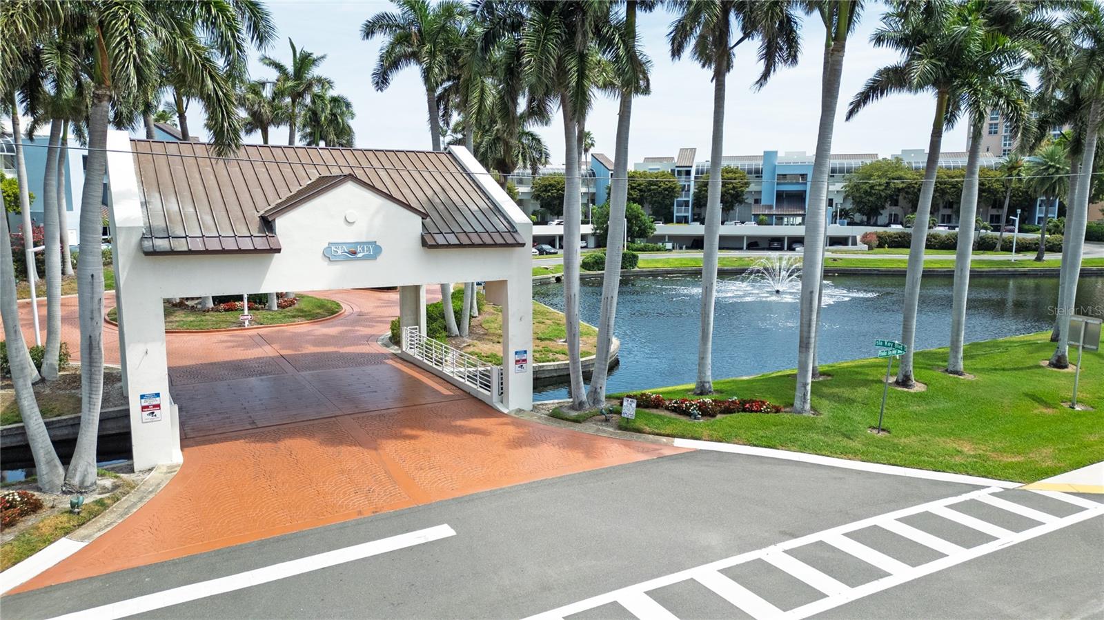 ISLA KEY CONDO - Residential