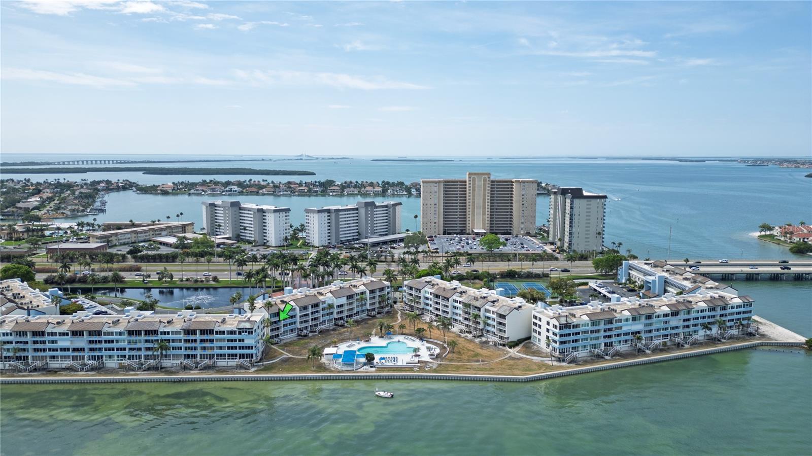 ISLA KEY CONDO - Residential