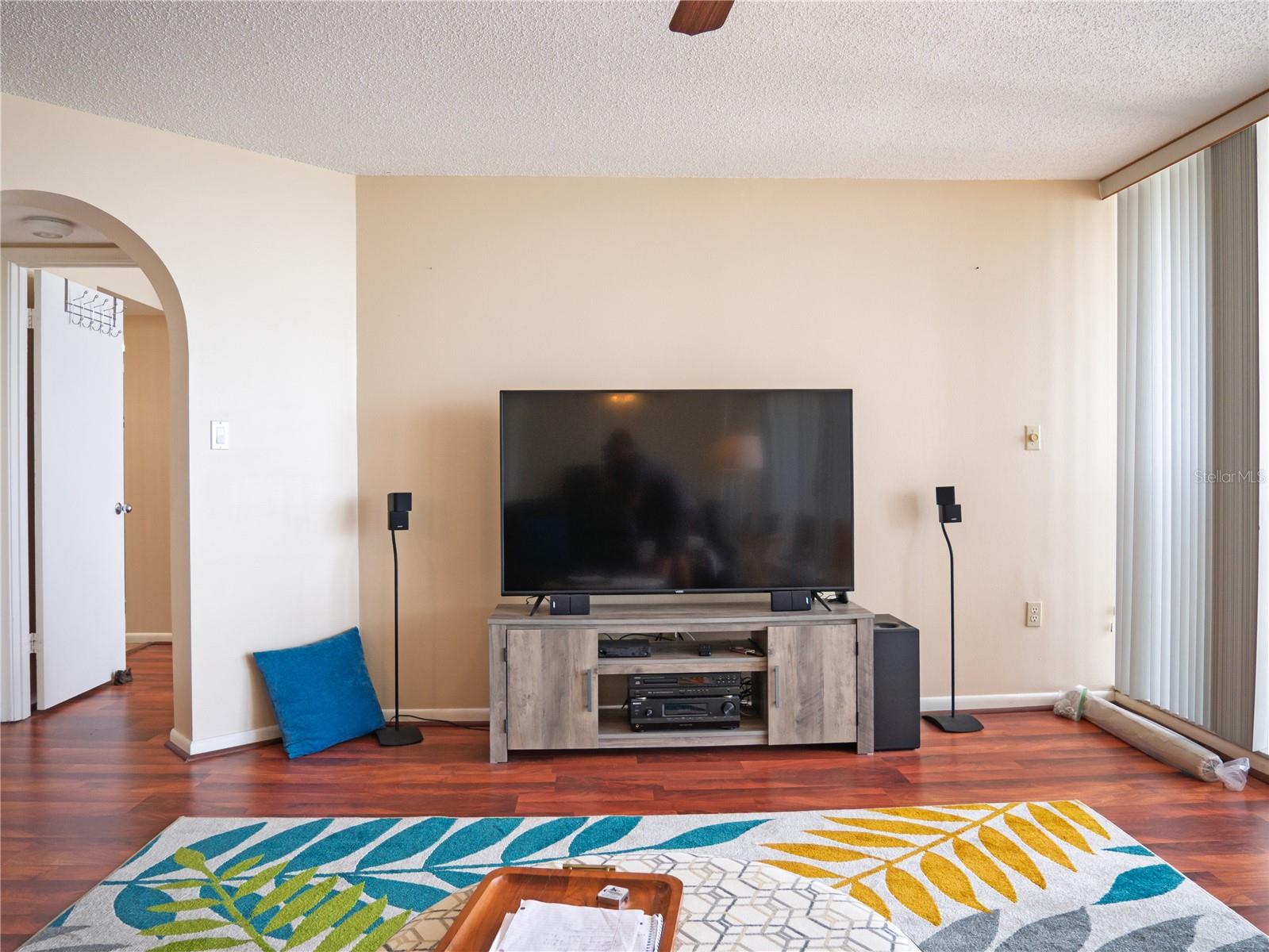 ISLA KEY CONDO - Residential