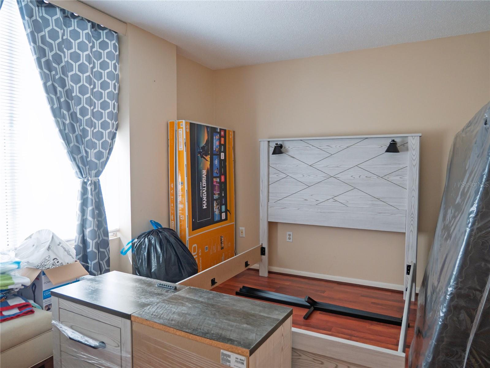 ISLA KEY CONDO - Residential