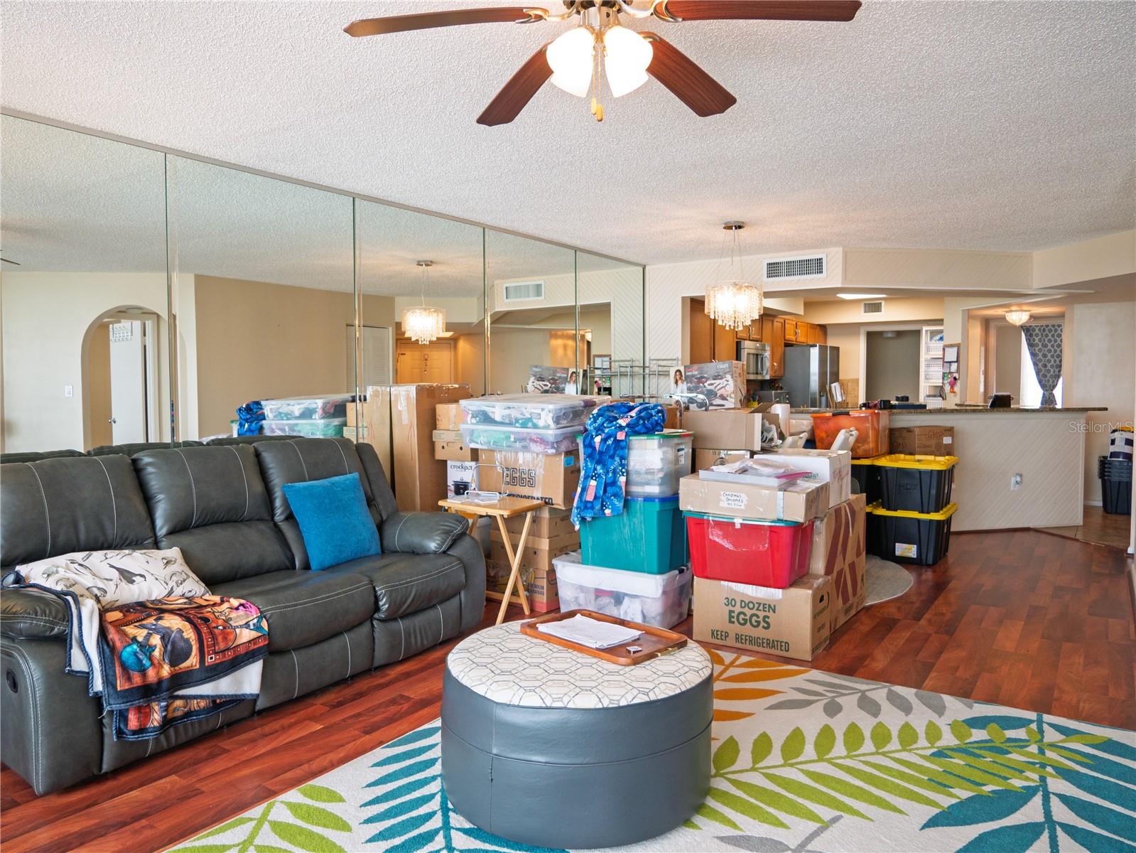 ISLA KEY CONDO - Residential