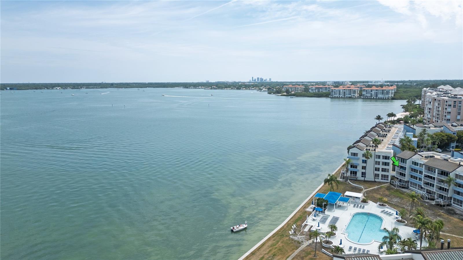 ISLA KEY CONDO - Residential