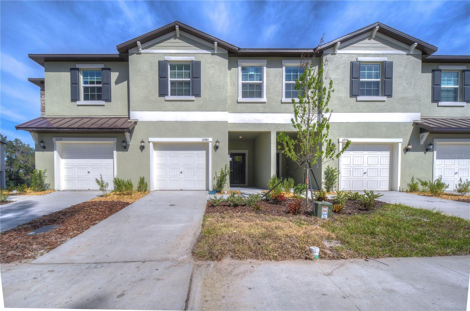 ABBOTT SQUARE PH 1A - Residential Lease