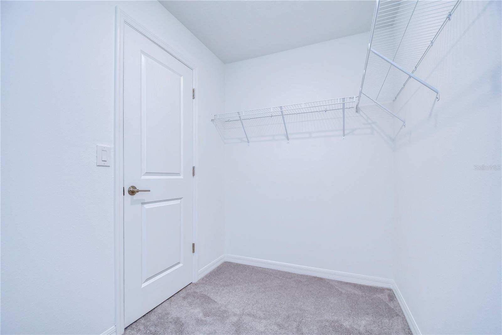 ABBOTT SQUARE PH 1A - Residential Lease