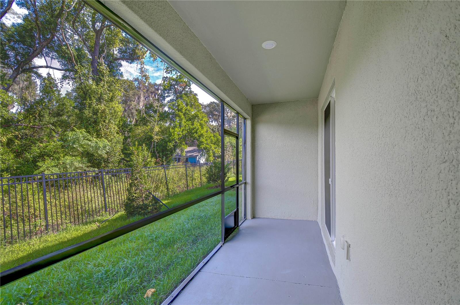 ABBOTT SQUARE PH 1A - Residential Lease