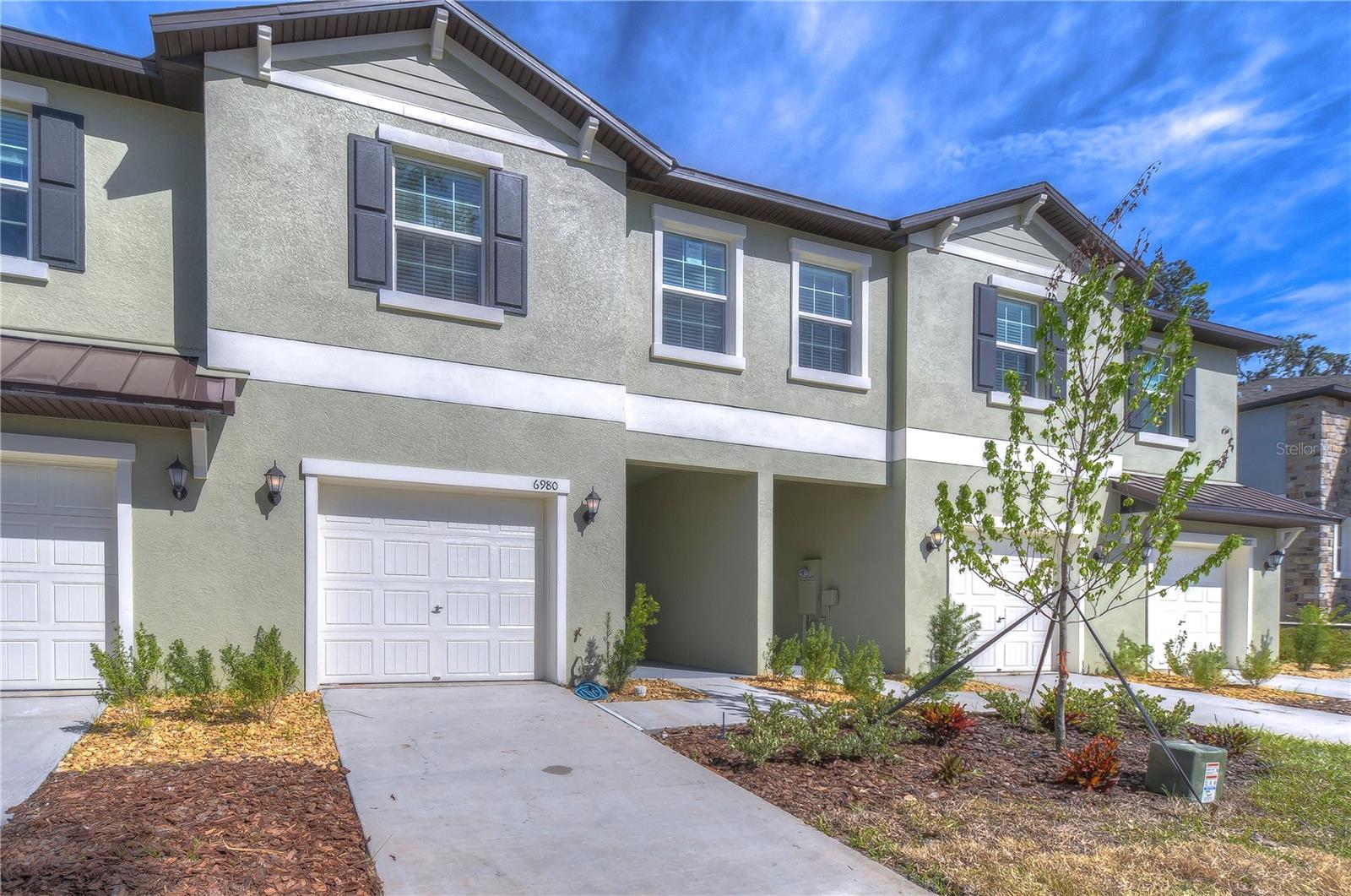 ABBOTT SQUARE PH 1A - Residential Lease