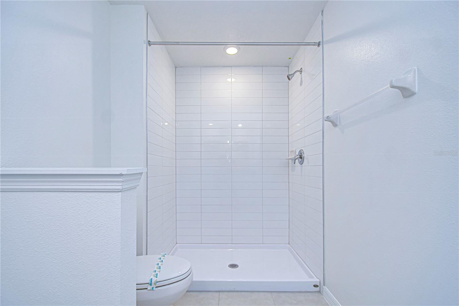 ABBOTT SQUARE PH 1A - Residential Lease