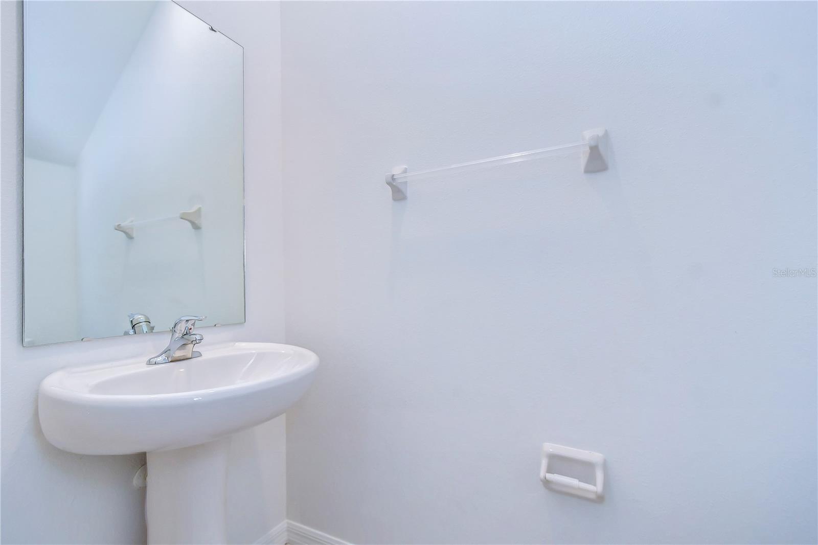 ABBOTT SQUARE PH 1A - Residential Lease