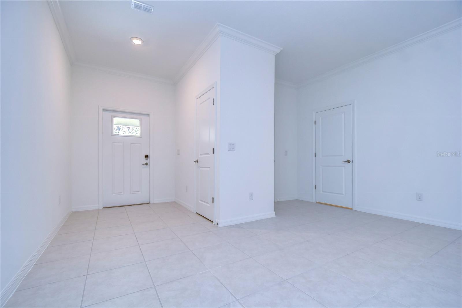 ABBOTT SQUARE PH 1A - Residential Lease