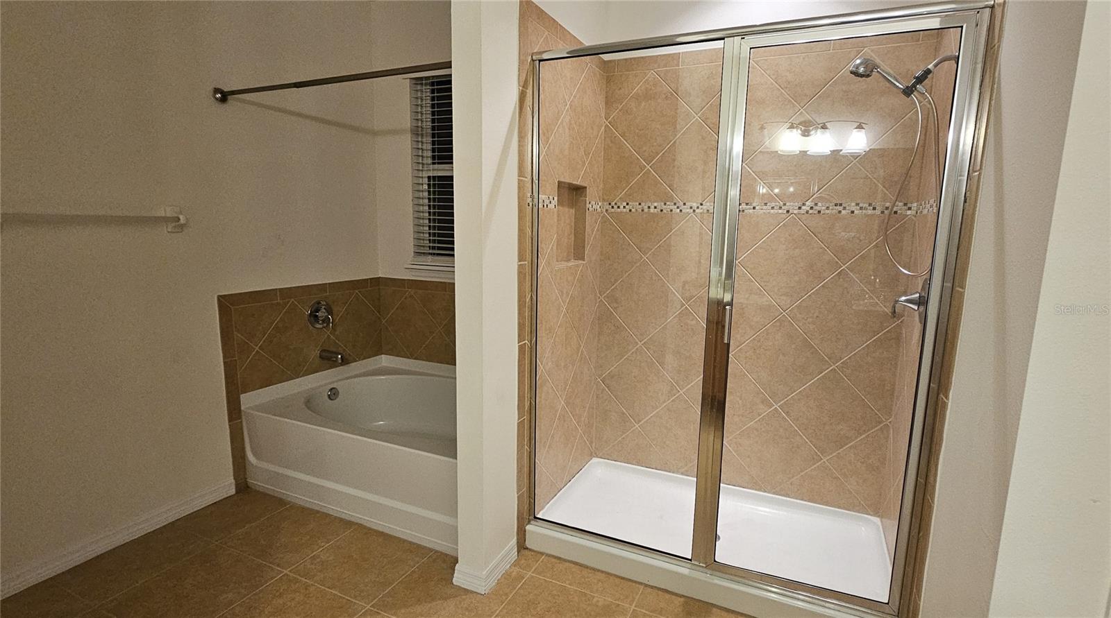 PANTHER TRACE PH 2B-2 - Residential Lease