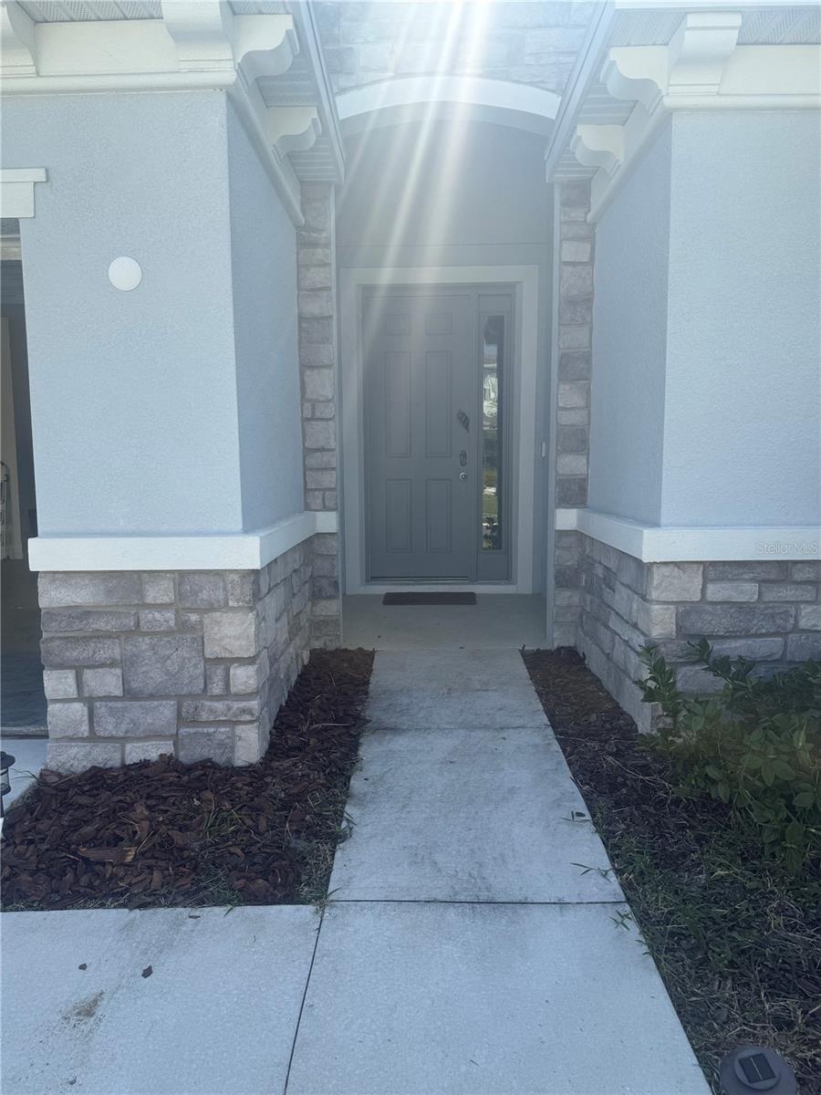 MANGROVE MANOR PH 2 - Residential Lease