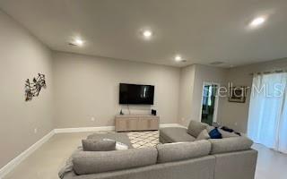 MANGROVE MANOR PH 2 - Residential Lease