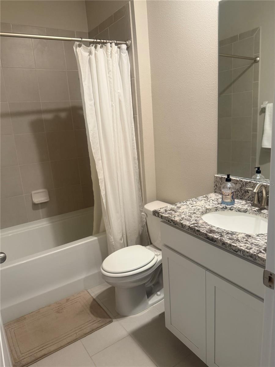 MANGROVE MANOR PH 2 - Residential Lease