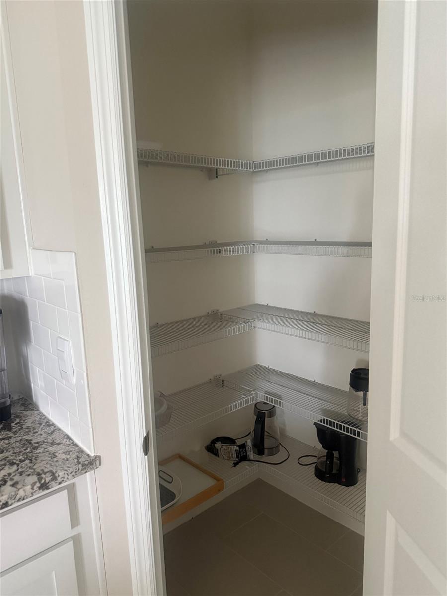 MANGROVE MANOR PH 2 - Residential Lease