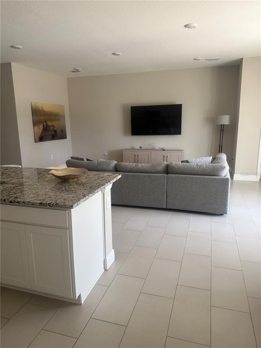 MANGROVE MANOR PH 2 - Residential Lease