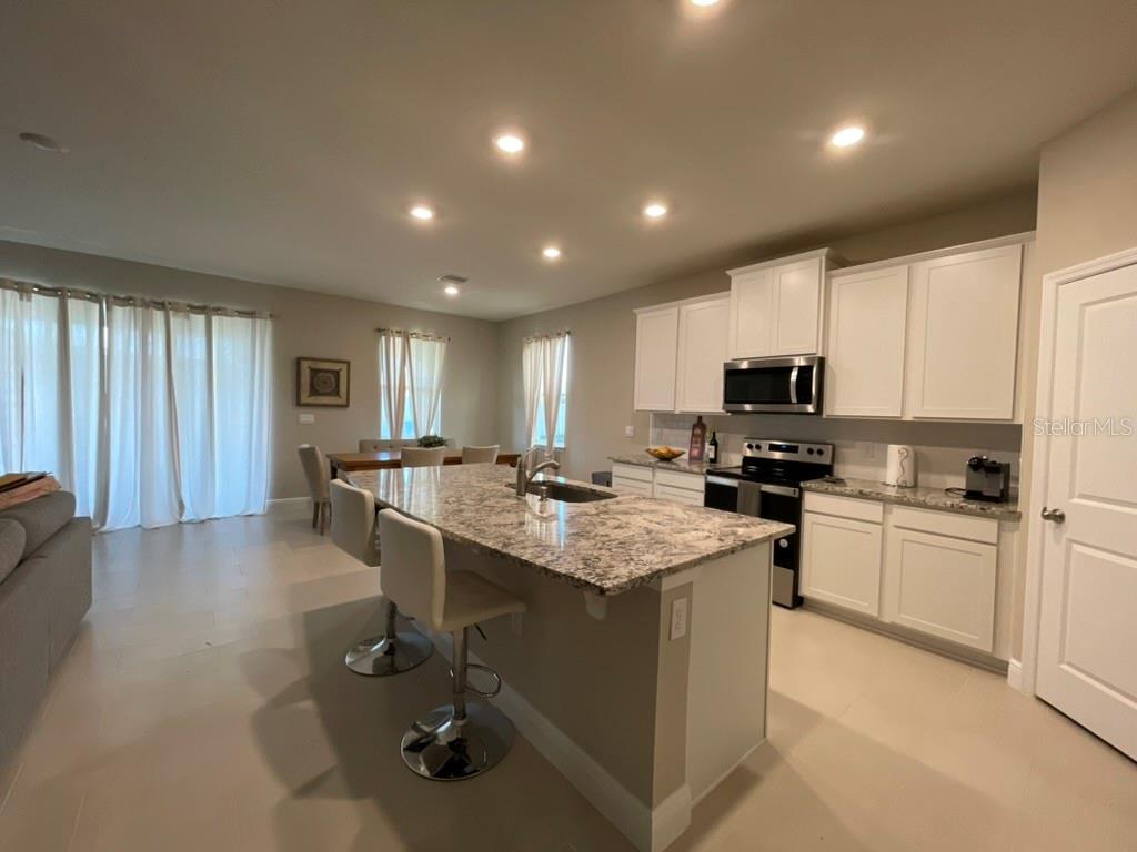MANGROVE MANOR PH 2 - Residential Lease