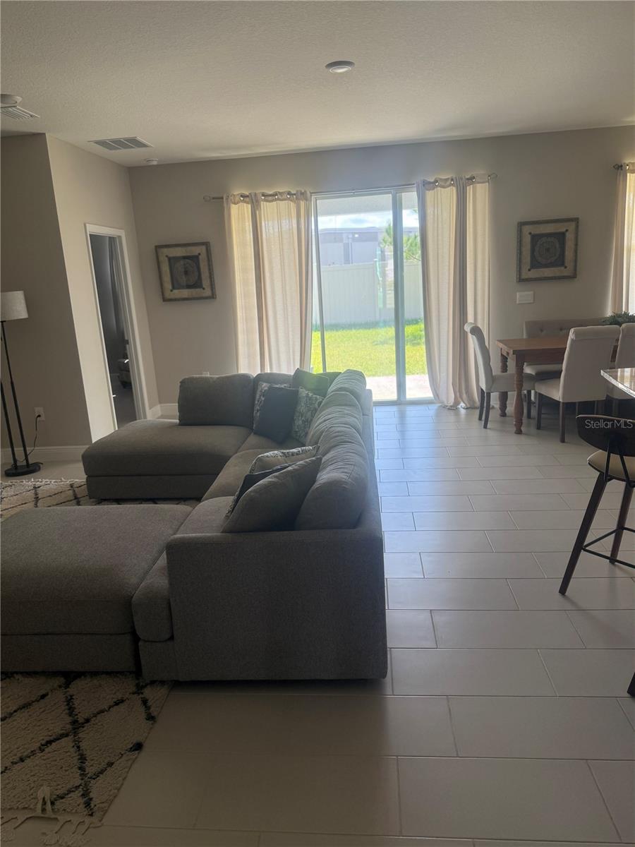 MANGROVE MANOR PH 2 - Residential Lease