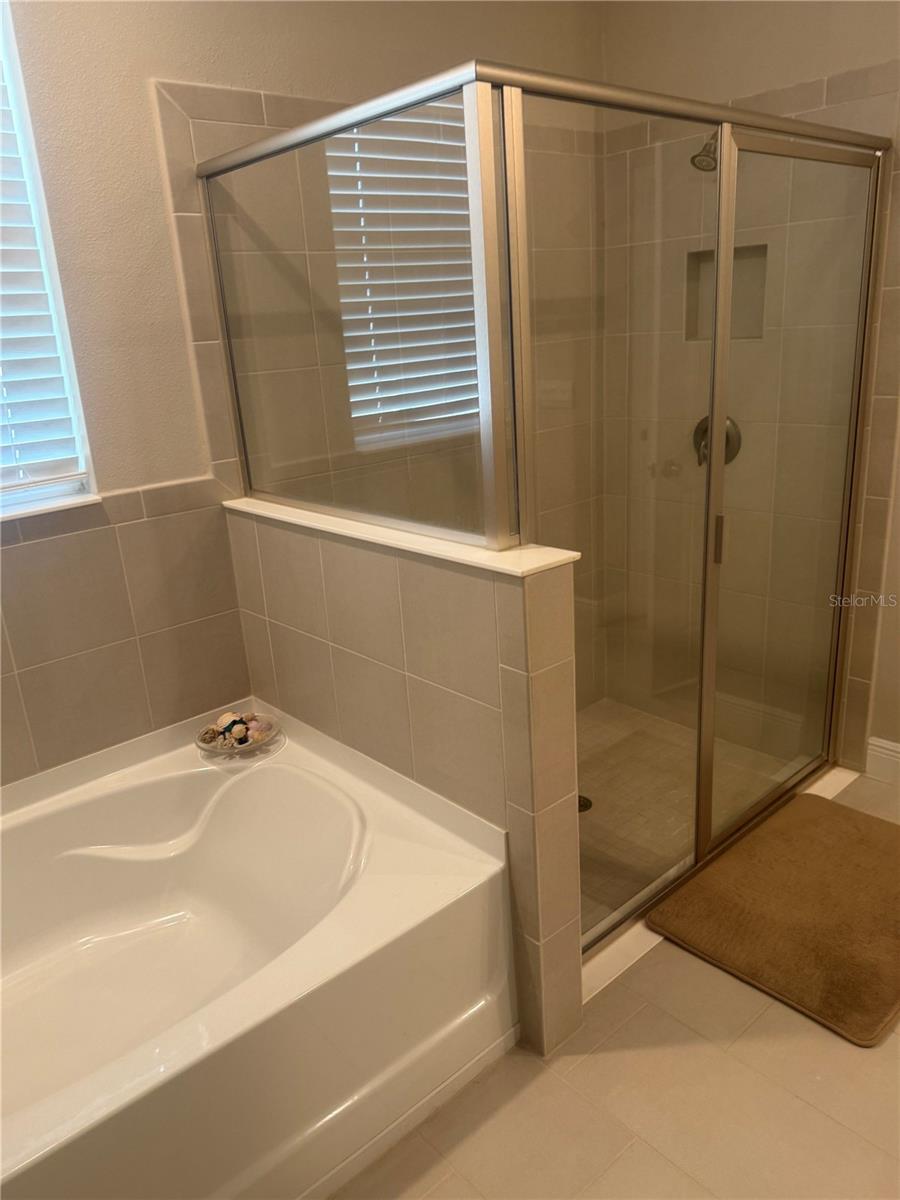 MANGROVE MANOR PH 2 - Residential Lease