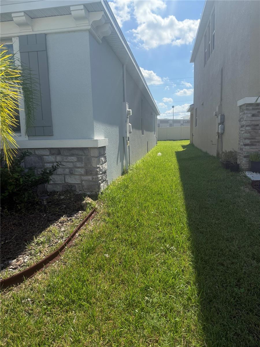 MANGROVE MANOR PH 2 - Residential Lease