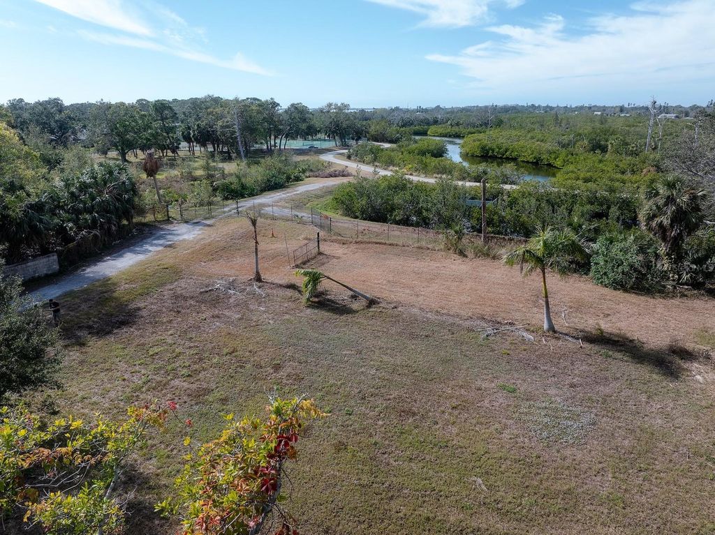 Photo of 3847 30th Avenue S, St Petersburg, FL 33711 (MLS # R4910668)