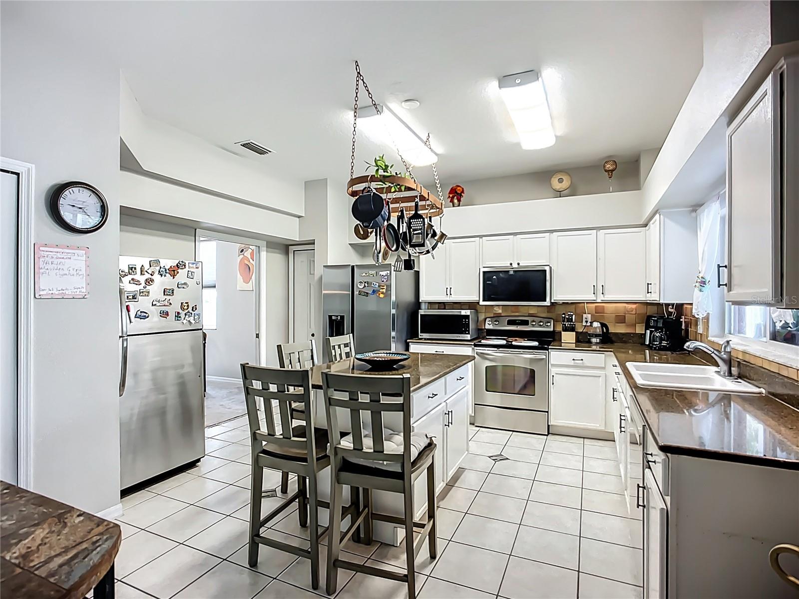 SUMMERFIELD VILLAGE 1 TR 7 - Residential Lease