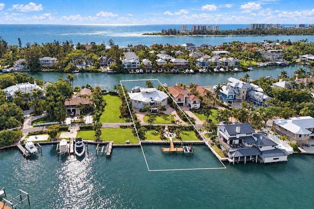 Photo of 4034 Roberts Point Road, Sarasota, FL 34242 (MLS # A4706454)