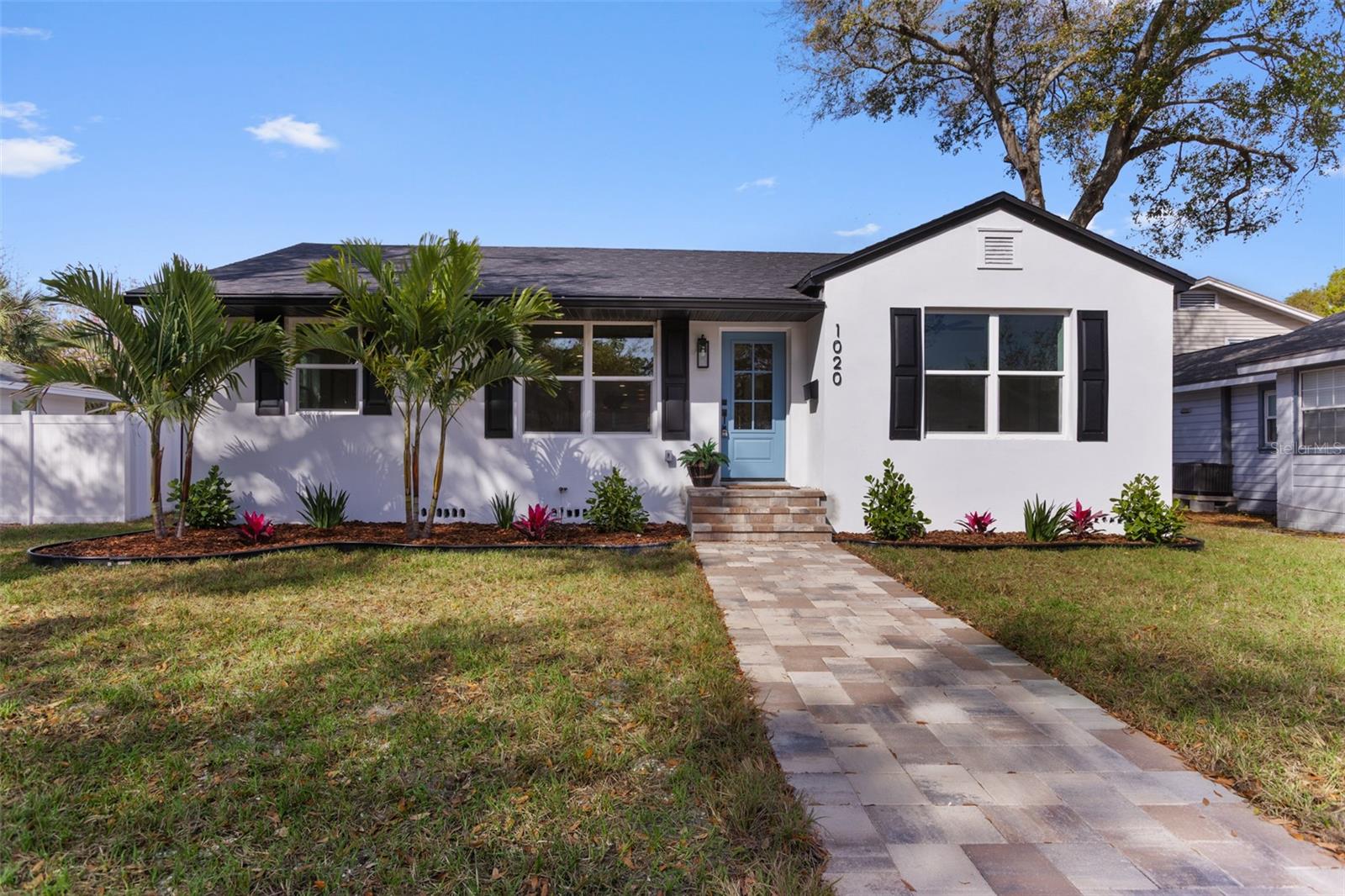 ROSS OAKS - Residential