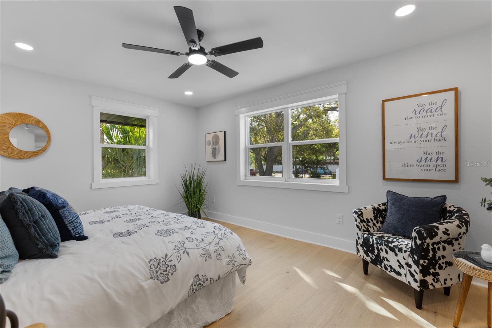 ROSS OAKS - Residential