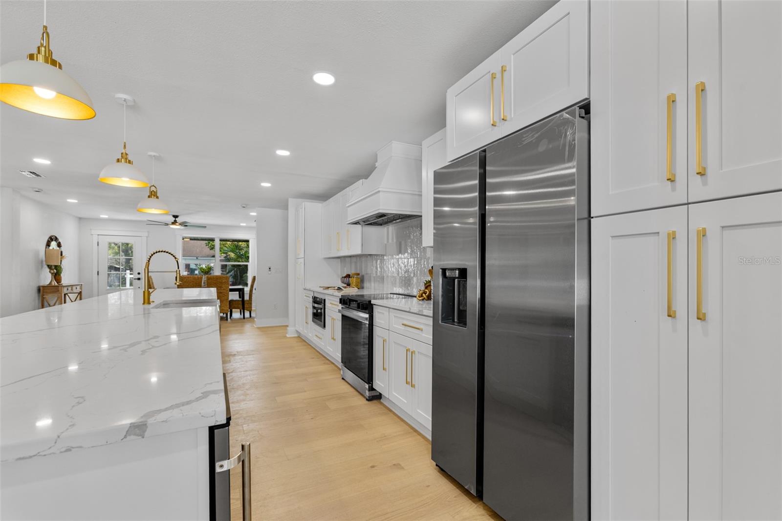 ROSS OAKS - Residential