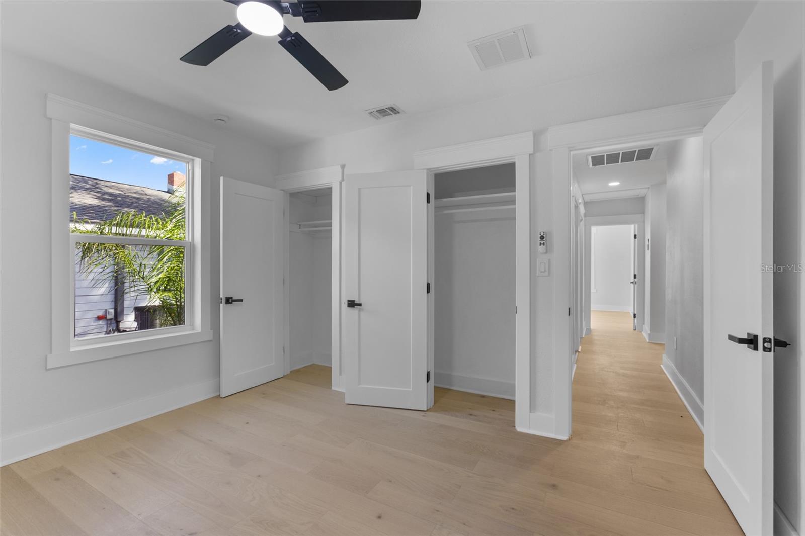 ROSS OAKS - Residential