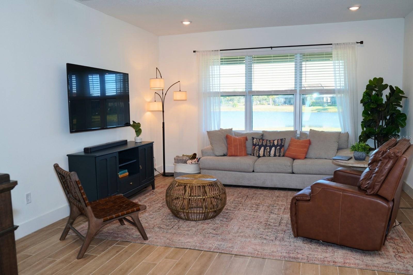 SAVANNA AT LAKEWOOD RANCH PH III 3ABD - Residential