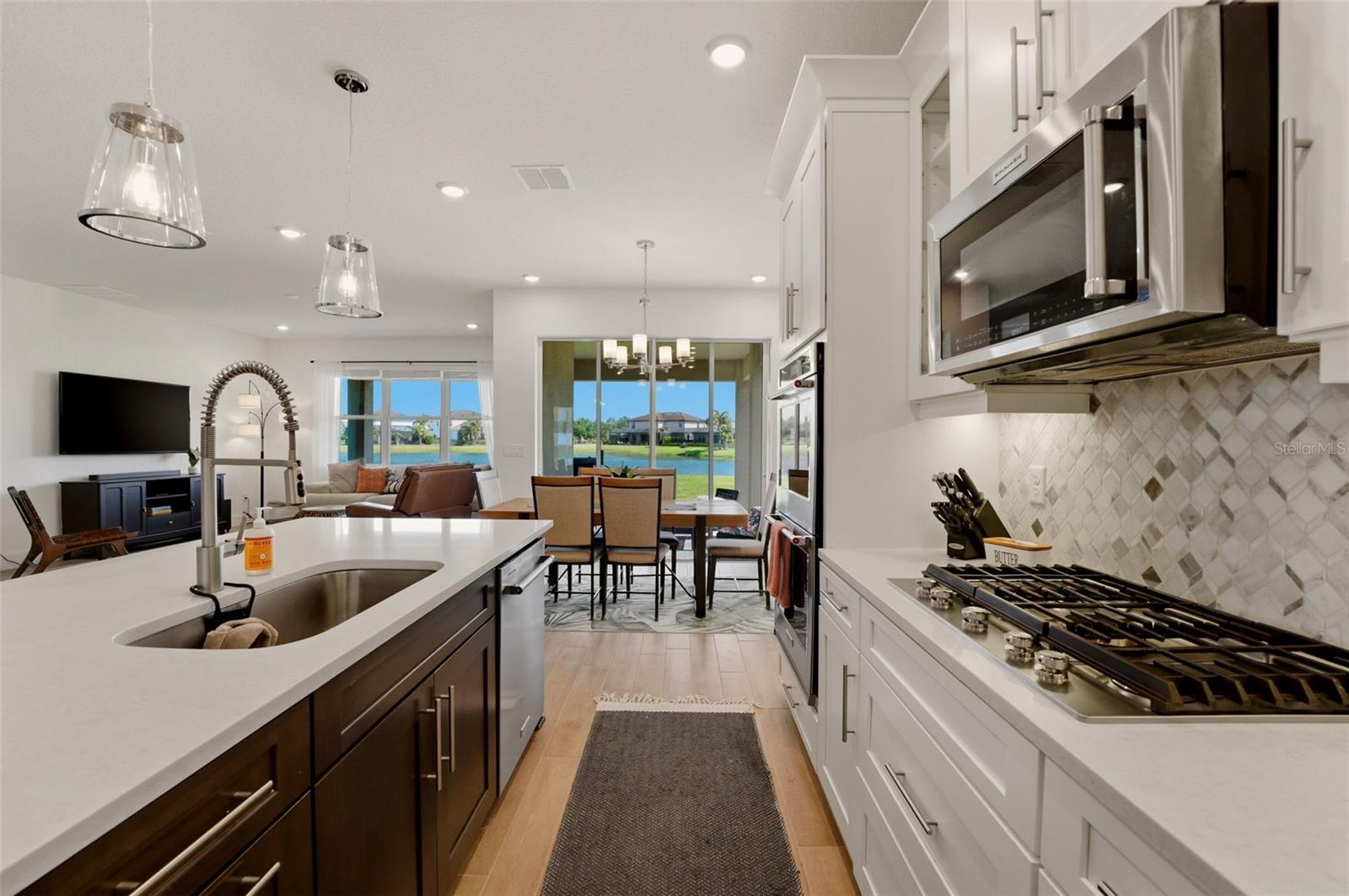 SAVANNA AT LAKEWOOD RANCH PH III 3ABD - Residential