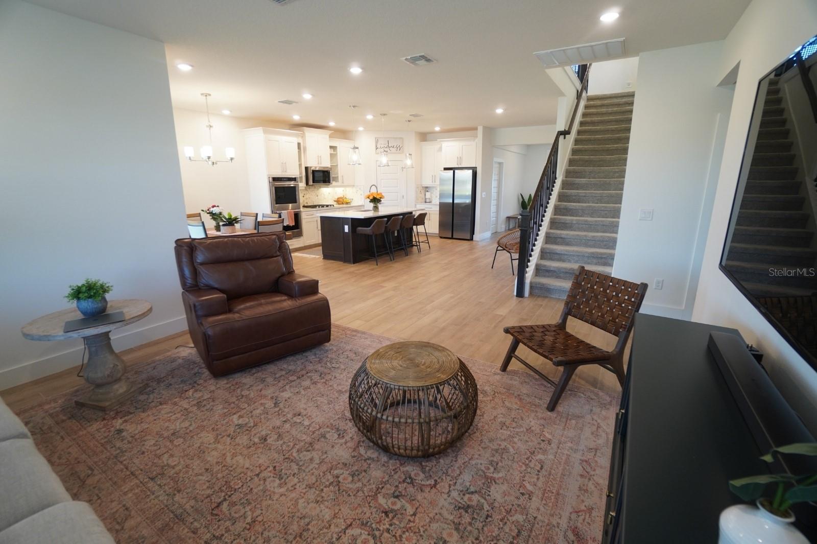 SAVANNA AT LAKEWOOD RANCH PH III 3ABD - Residential